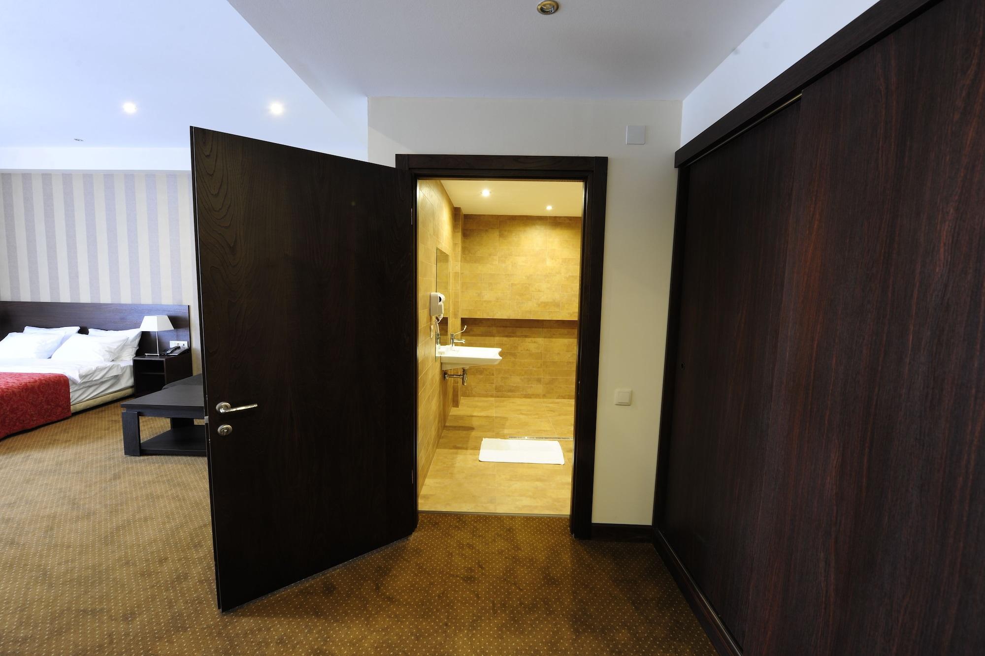 Citrus Hotel Tbilisi Exterior photo