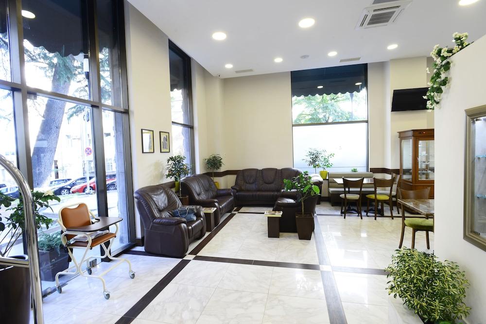 Citrus Hotel Tbilisi Exterior photo