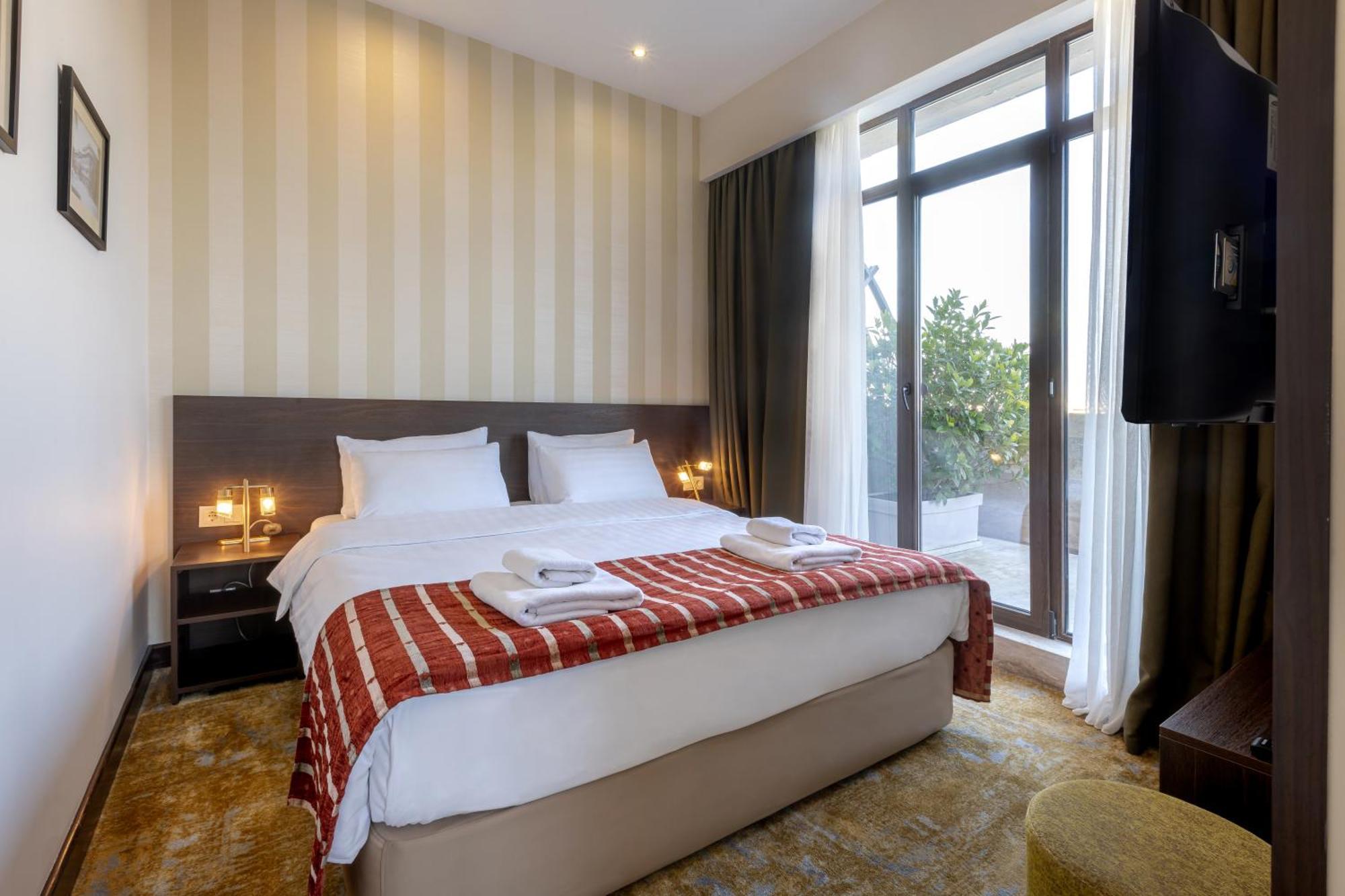 Citrus Hotel Tbilisi Exterior photo