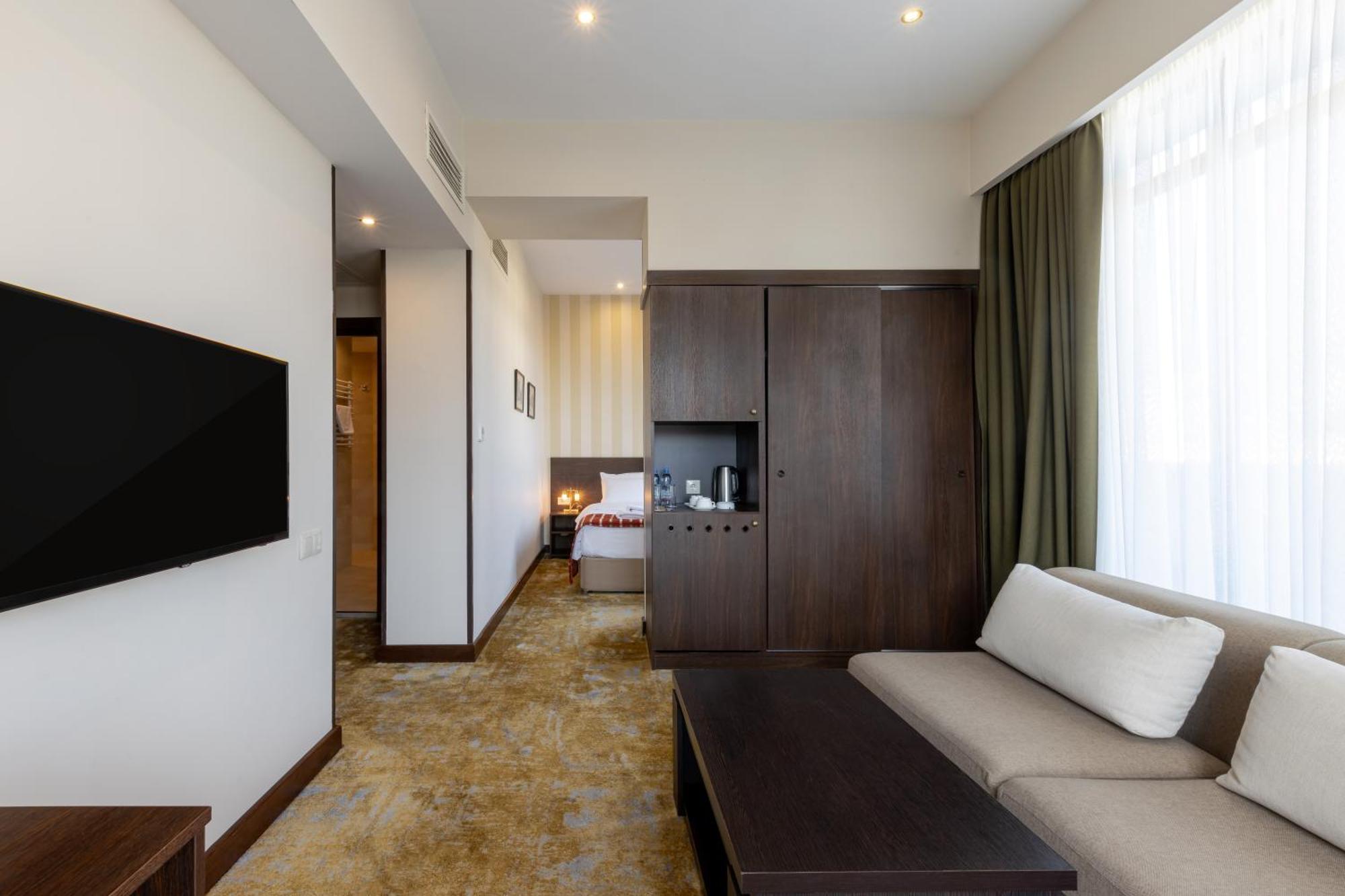 Citrus Hotel Tbilisi Exterior photo