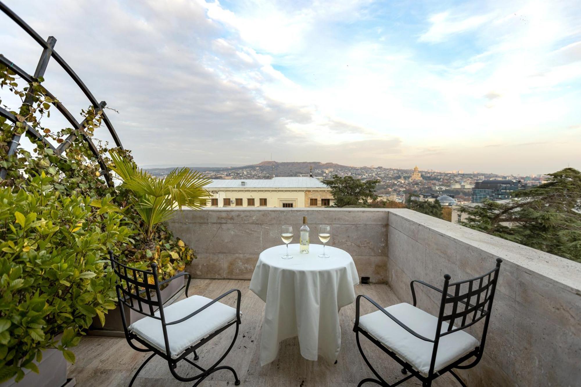 Citrus Hotel Tbilisi Exterior photo