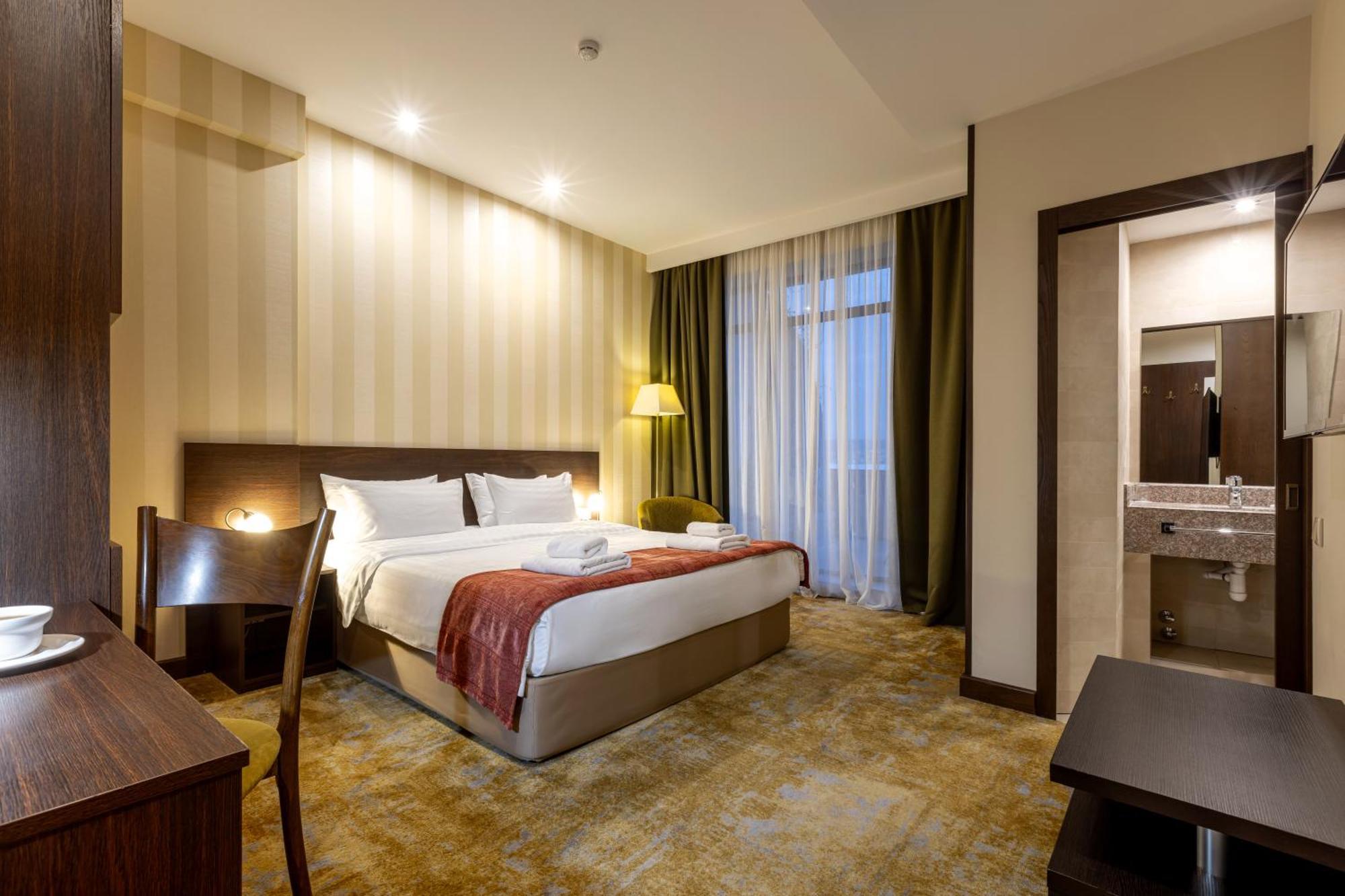 Citrus Hotel Tbilisi Exterior photo
