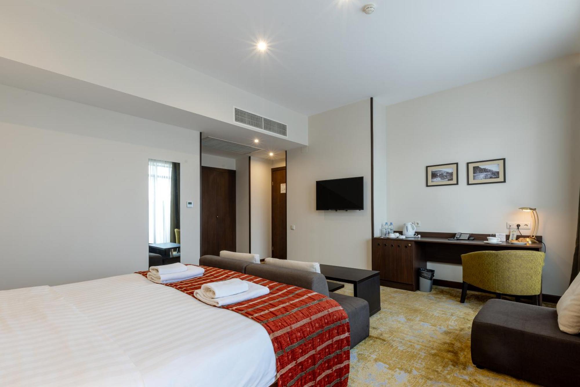 Citrus Hotel Tbilisi Exterior photo