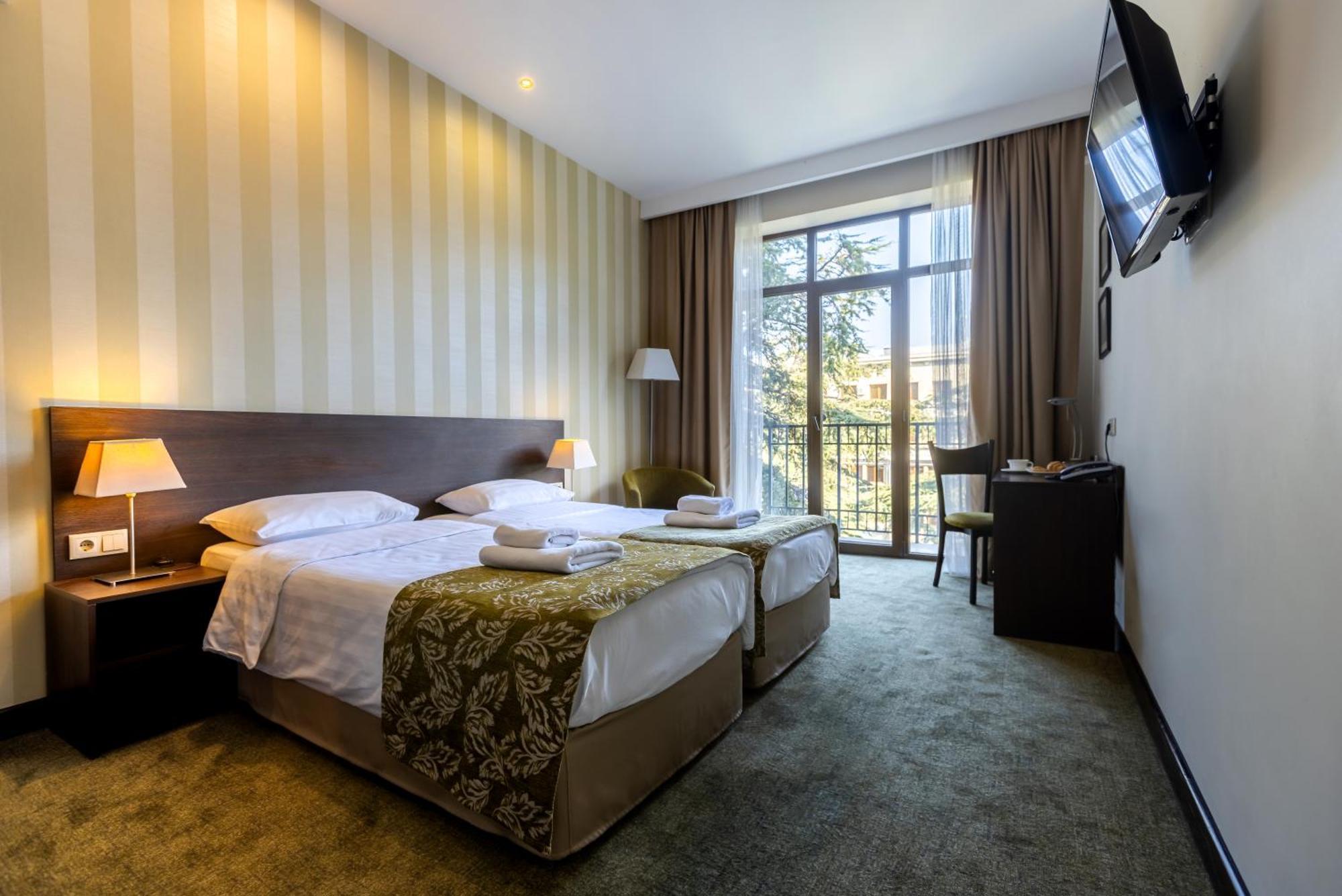 Citrus Hotel Tbilisi Exterior photo